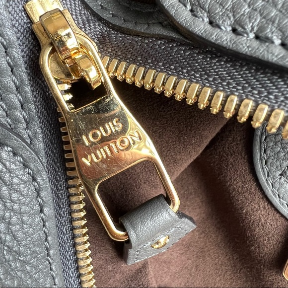 Authentic Louis Vuitton Mahina Stellar GM in Anthracite - Picture 12 of 16